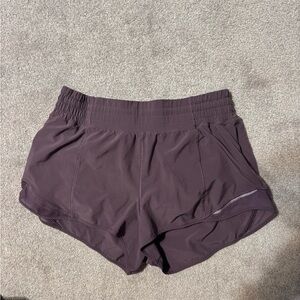 lululemon high rise hotty hots 2.5 inch purple shorts